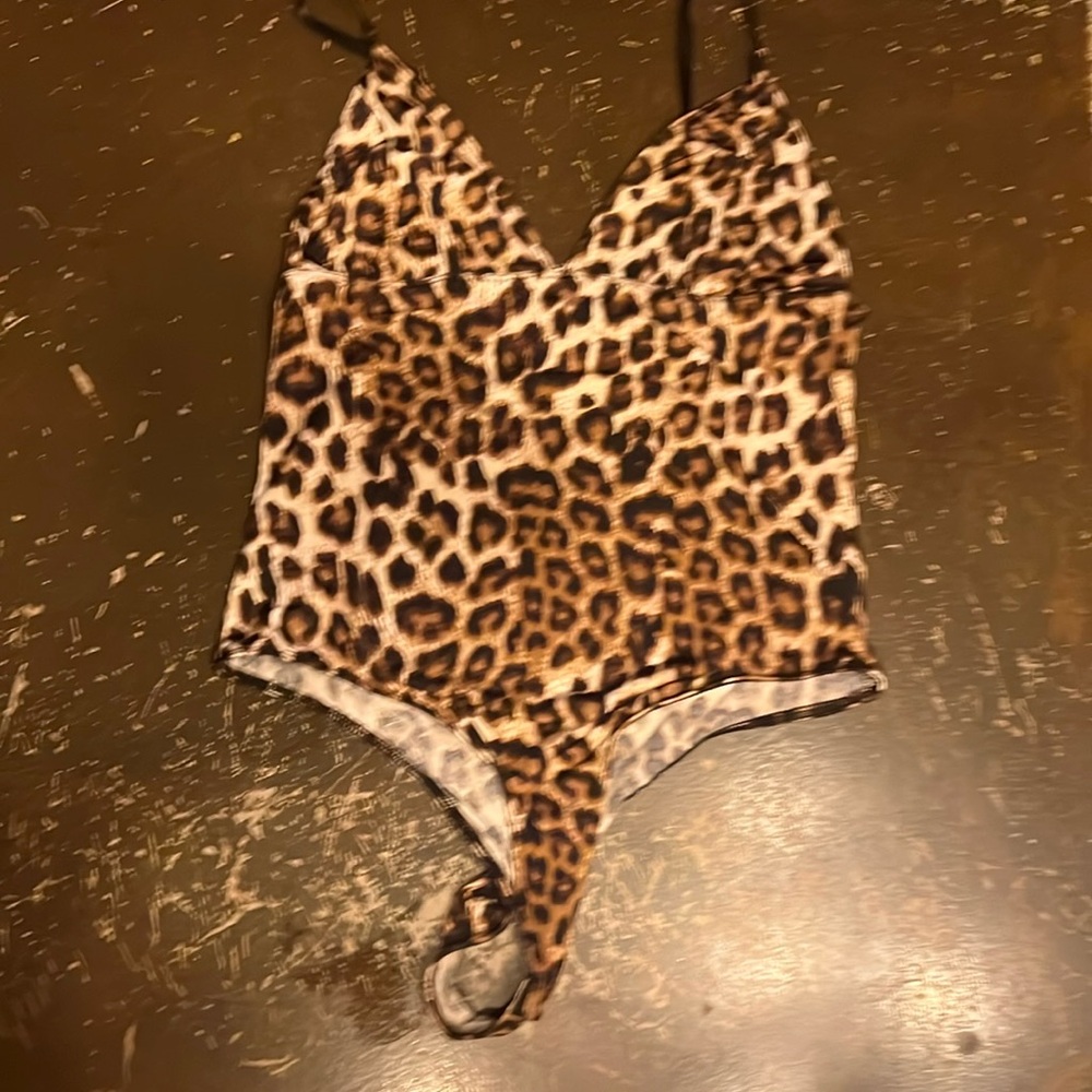 Leopard bodysuit size large